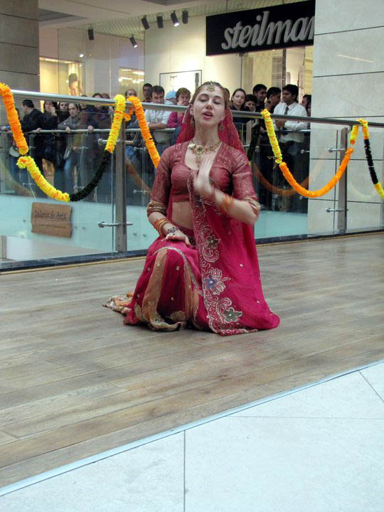 NamasteIndia2010Afi_7084029_2